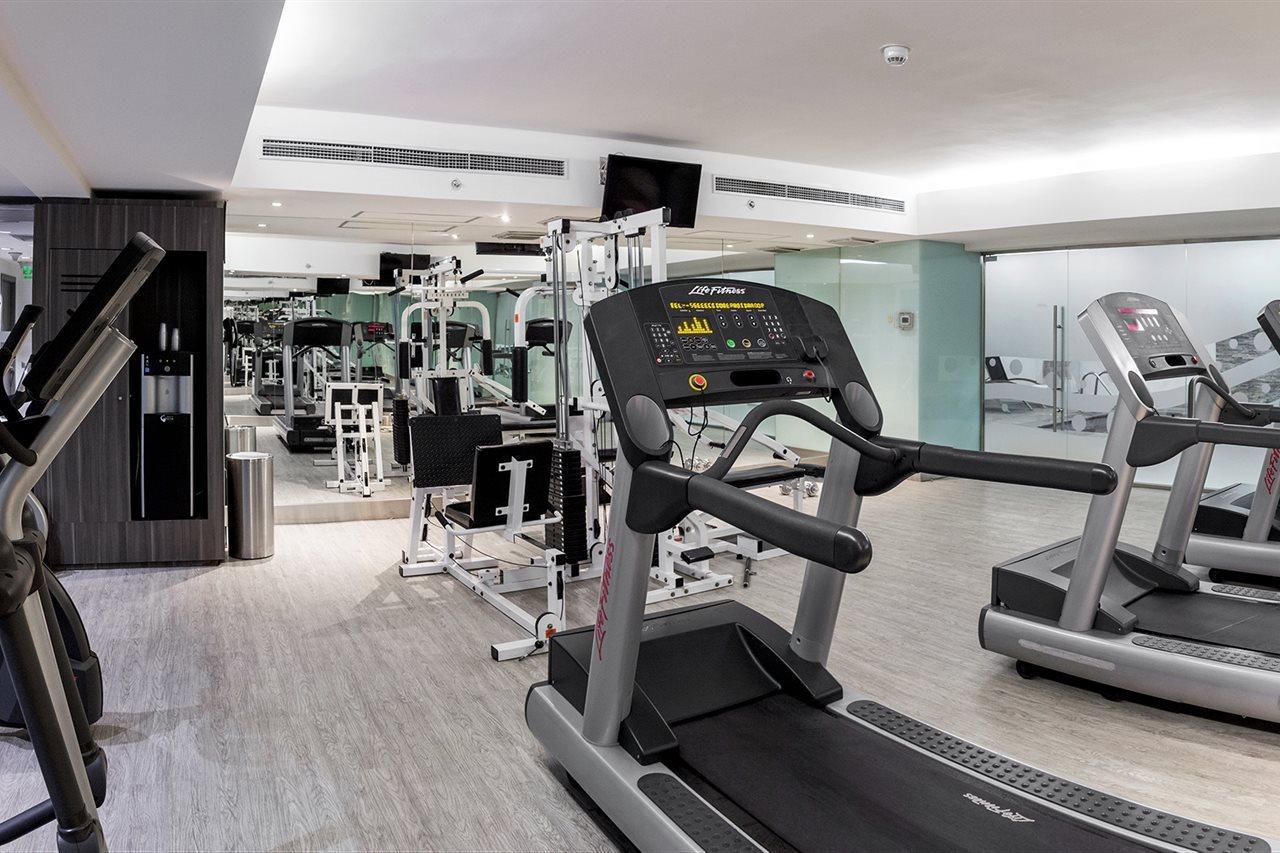 Wyndham Garden Santiago Kennedy Hotel ภายนอก รูปภาพ