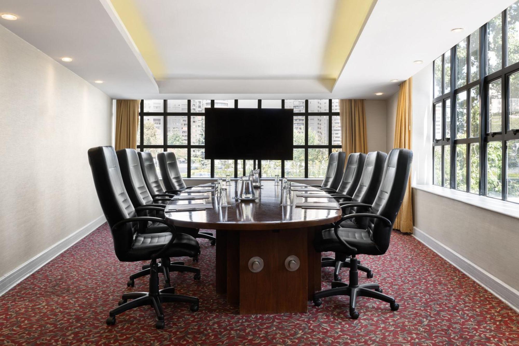 Wyndham Garden Santiago Kennedy Hotel ภายนอก รูปภาพ